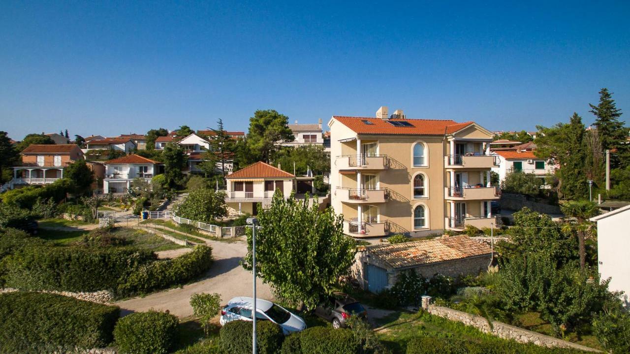 Franko & Ana Apartments Krk Town Eksteriør bilde