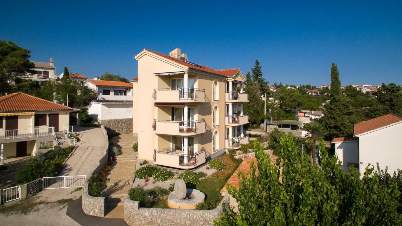 Franko & Ana Apartments Krk Town Eksteriør bilde